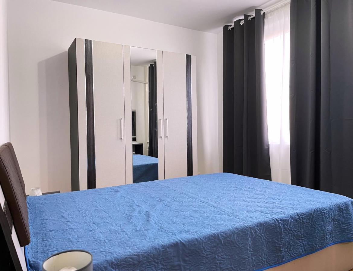 Royal Palace - City Center Accommodation Bukareszt Zewnętrze zdjęcie